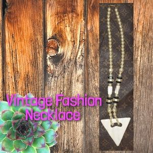 **Vintage Fashion Necklace**